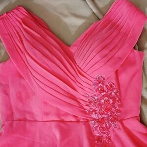 Elegant Pink Floral Midi Dress